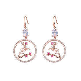 Caromay Palace Style Plum Blossom Σκουλαρίκια Μοντέρνα Γυναικεία Κρεμαστά Με Λουλούδια Με Ασύμμετρο Σχέδιο