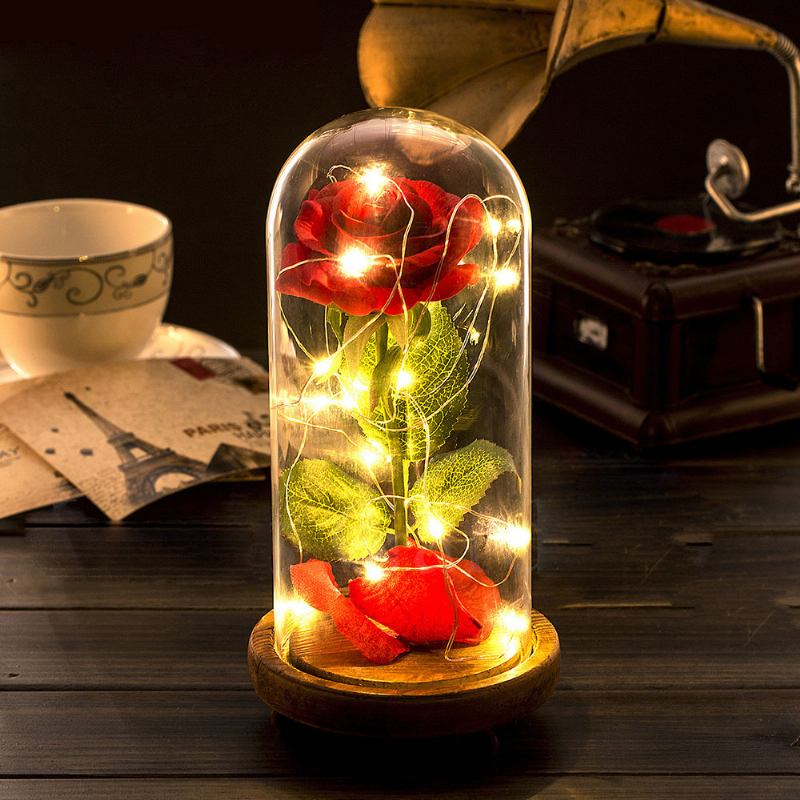 Φωτιστικό Κόκκινο Τριαντάφυλλο Με Φώτα Led Fairy String Πεσμένα Πέταλα Και Βάση Abs Σε Γυάλινο Θόλο Για Την Ημέρα Του Αγίου Βαλεντίνου Το Καλύτερο Δώρο Για Εκείνη