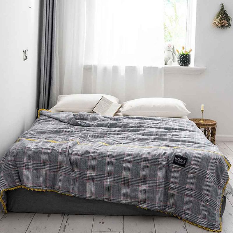 Φιλικό Προς Το Δέρμα Πάπλωμα Μπανάνα Strawberry Cute Pattern Κουβέρτα Πολυεστέρας Πολλαπλών Χρωμάτων Προαιρετικό Κλιματισμού