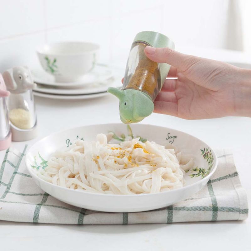 Elephant Seasoning Cruet For Baby Wheat Straw Barbecue Pepper Condiment Bottle 90g