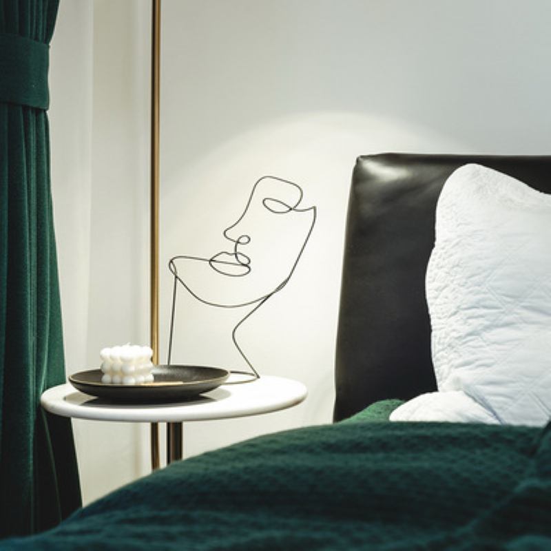 Abstract Character Art Decoration B&b Iron Art Line Δημιουργική Διακόσμηση Με Στυλ