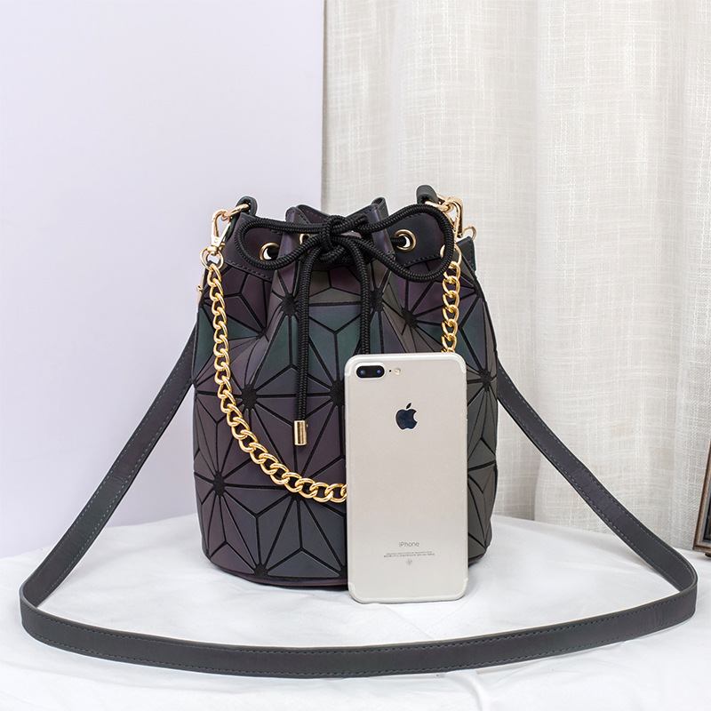 Γυναικεία Τσάντα Ώμου Casual Φωτεινή Bucket Bag Ρόμβος